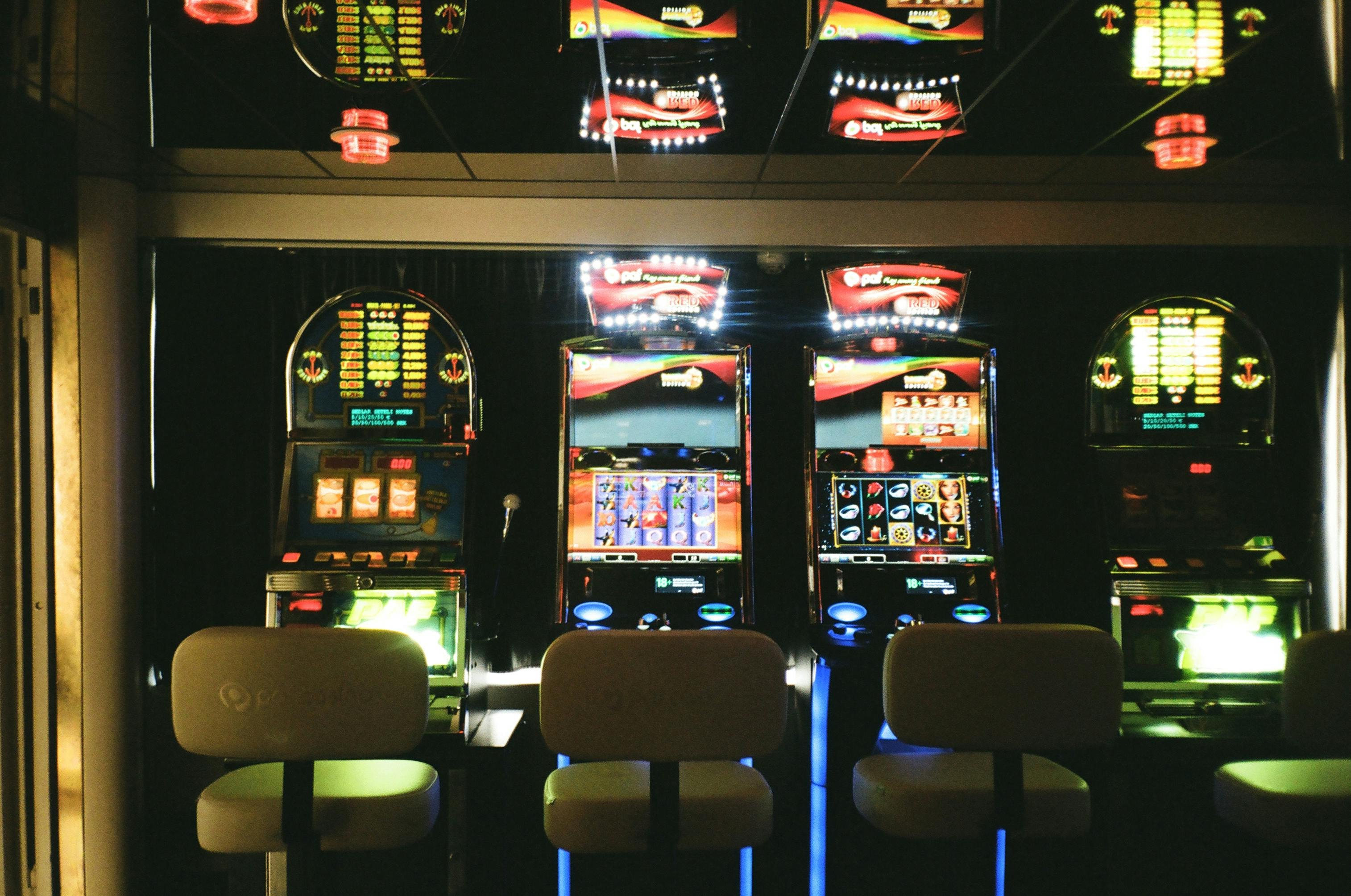 Blackjack၊ Roulette နှင့် Baccarat ဂိမ်းများကို 88uuu တွင်ကစားခြင်း